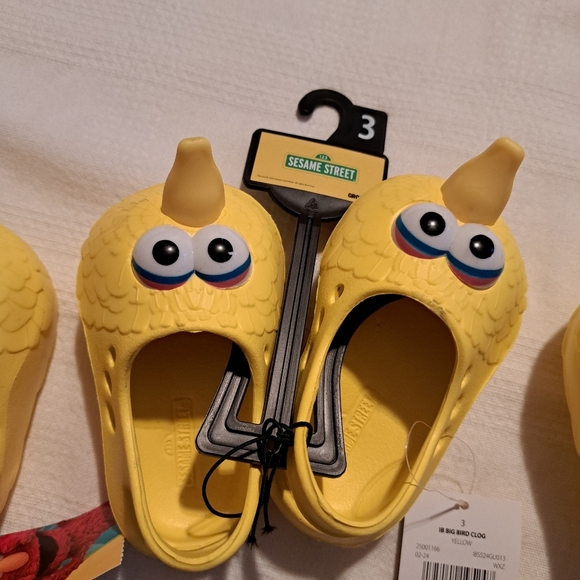 Sesame Street toddler foam sandals, pick size 2, 3, or 4 NWT - Picture 2 of 9